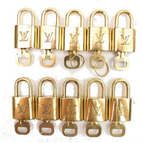 te dik voor louis vuitton|authentic louis vuitton padlock.